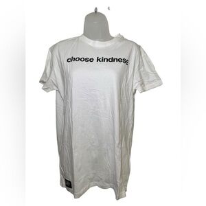 Queer Eye New NWT White Choose Kindness Tee Size Small